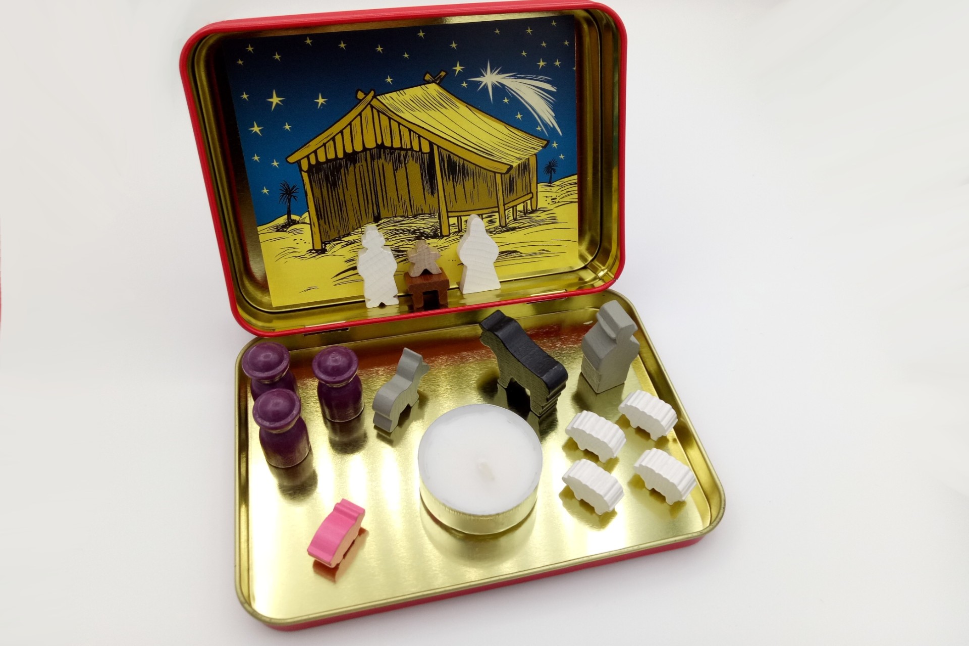 Krippe mit Spielmaterial - Metalldose
