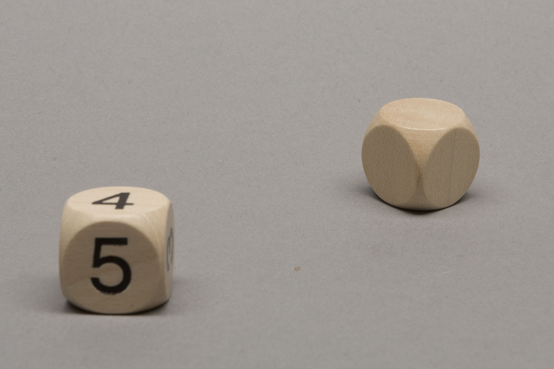 Würfel 2-3-3-4-4-5