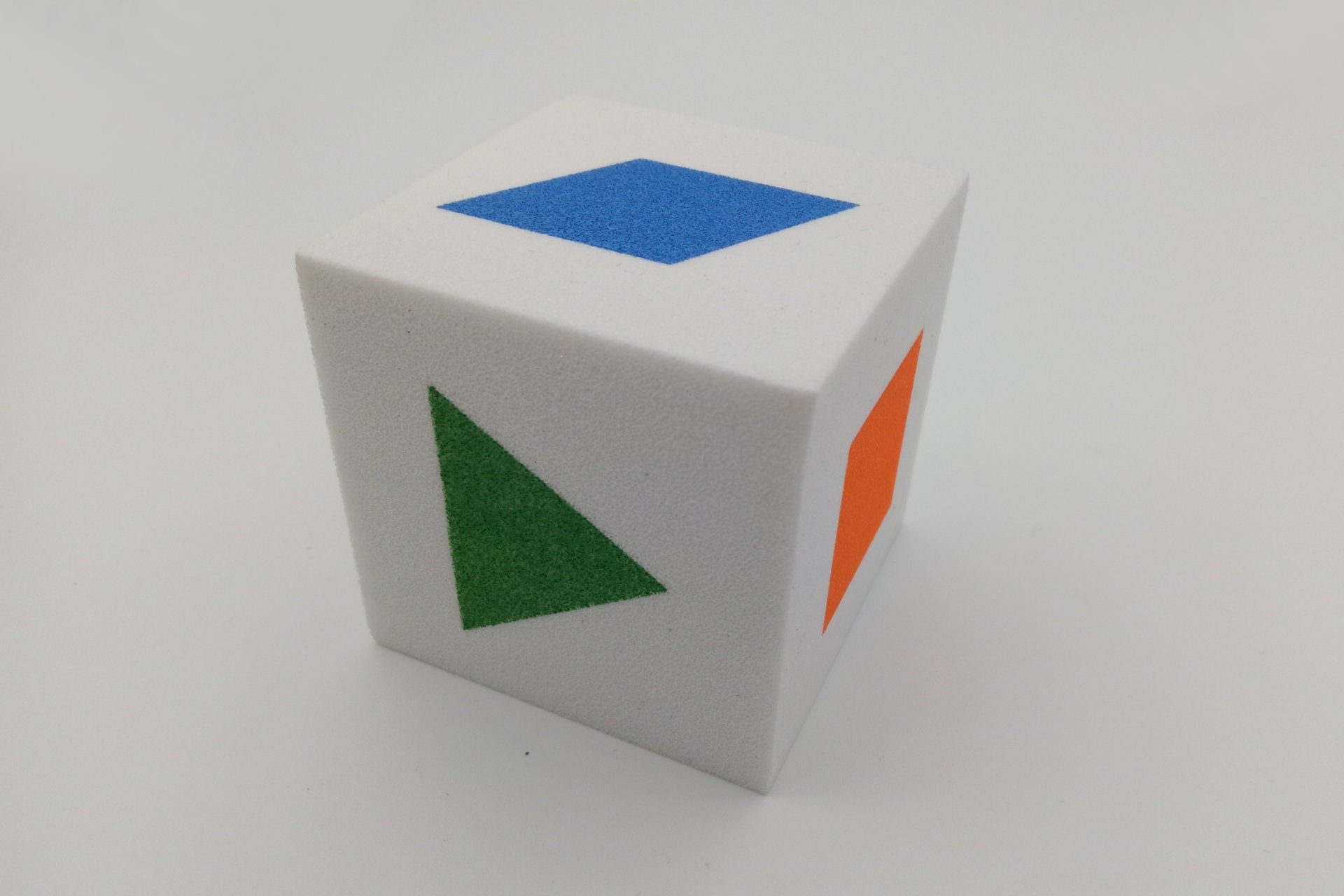 Schaumstoffwürfel Farben & Formen