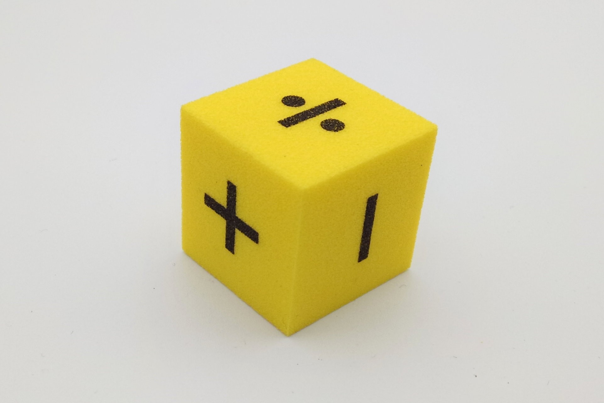 Schaumstoffwürfel Rechenwürfel + - x  ÷ < =