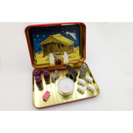 Krippe mit Spielmaterial - Metalldose