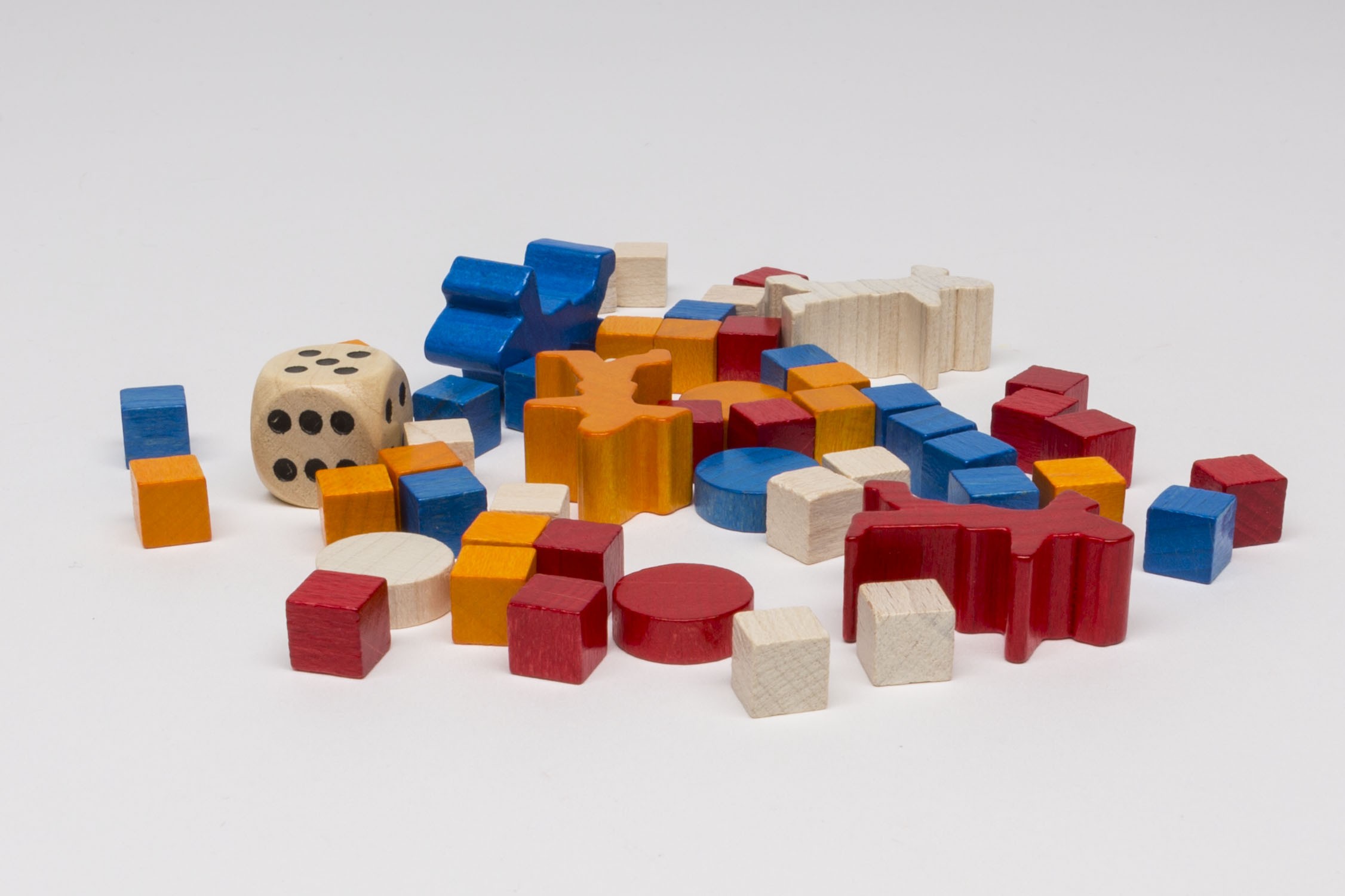 Candamir, CATAN Familie
