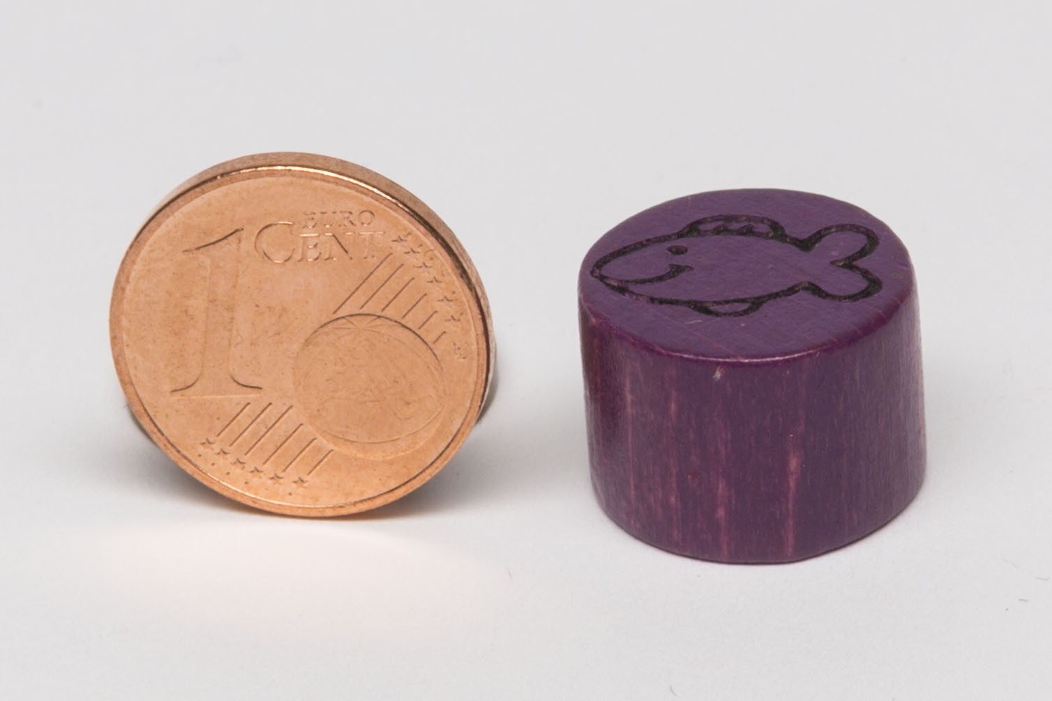 Cylinder 15x10 mm with fish imprint