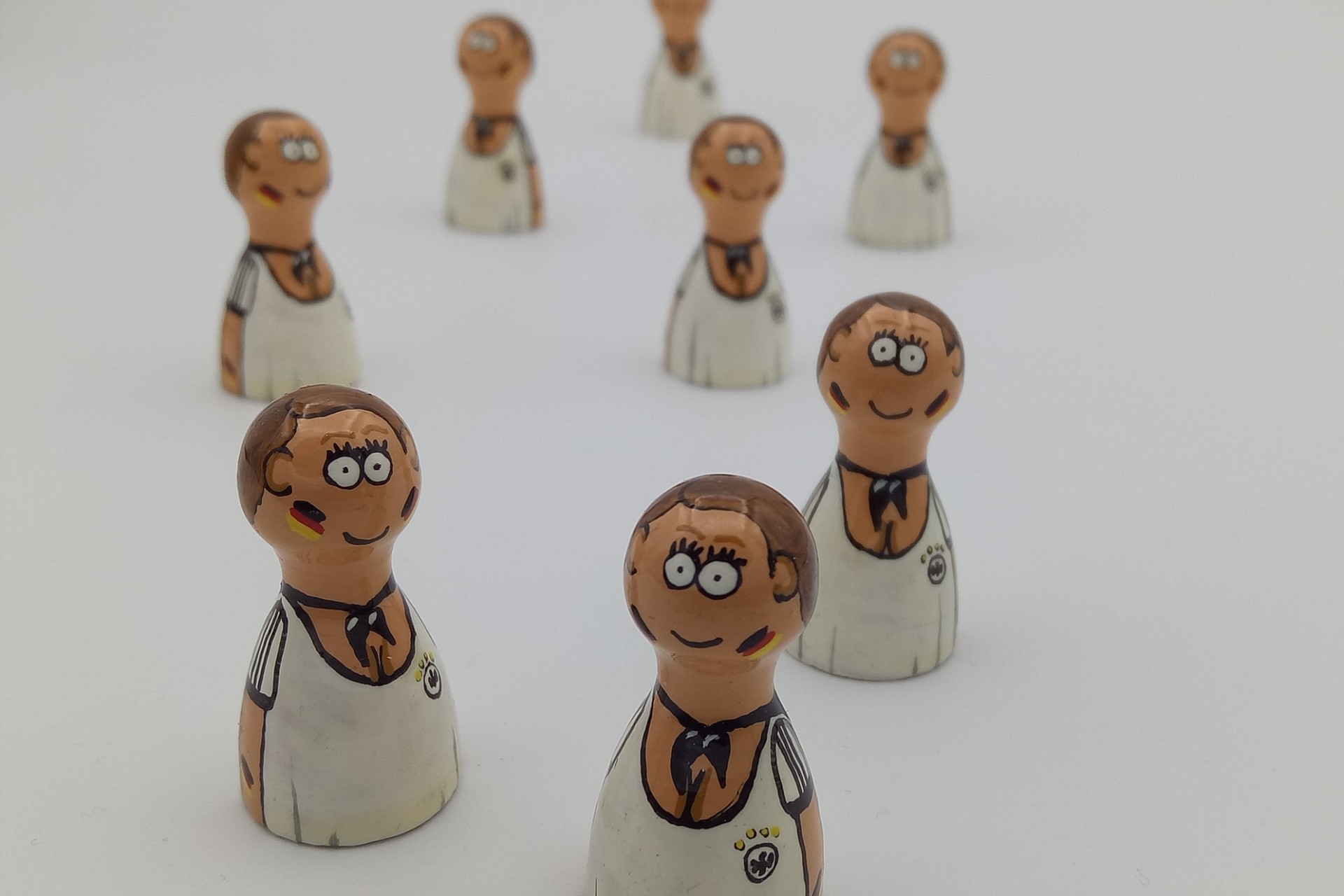 Handpainted pawns - Soccer fan woman