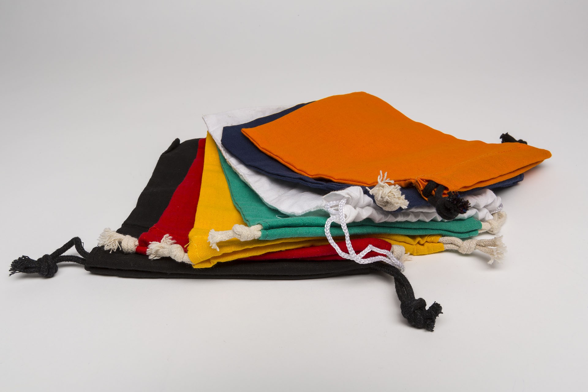 bag with cord - white used condition