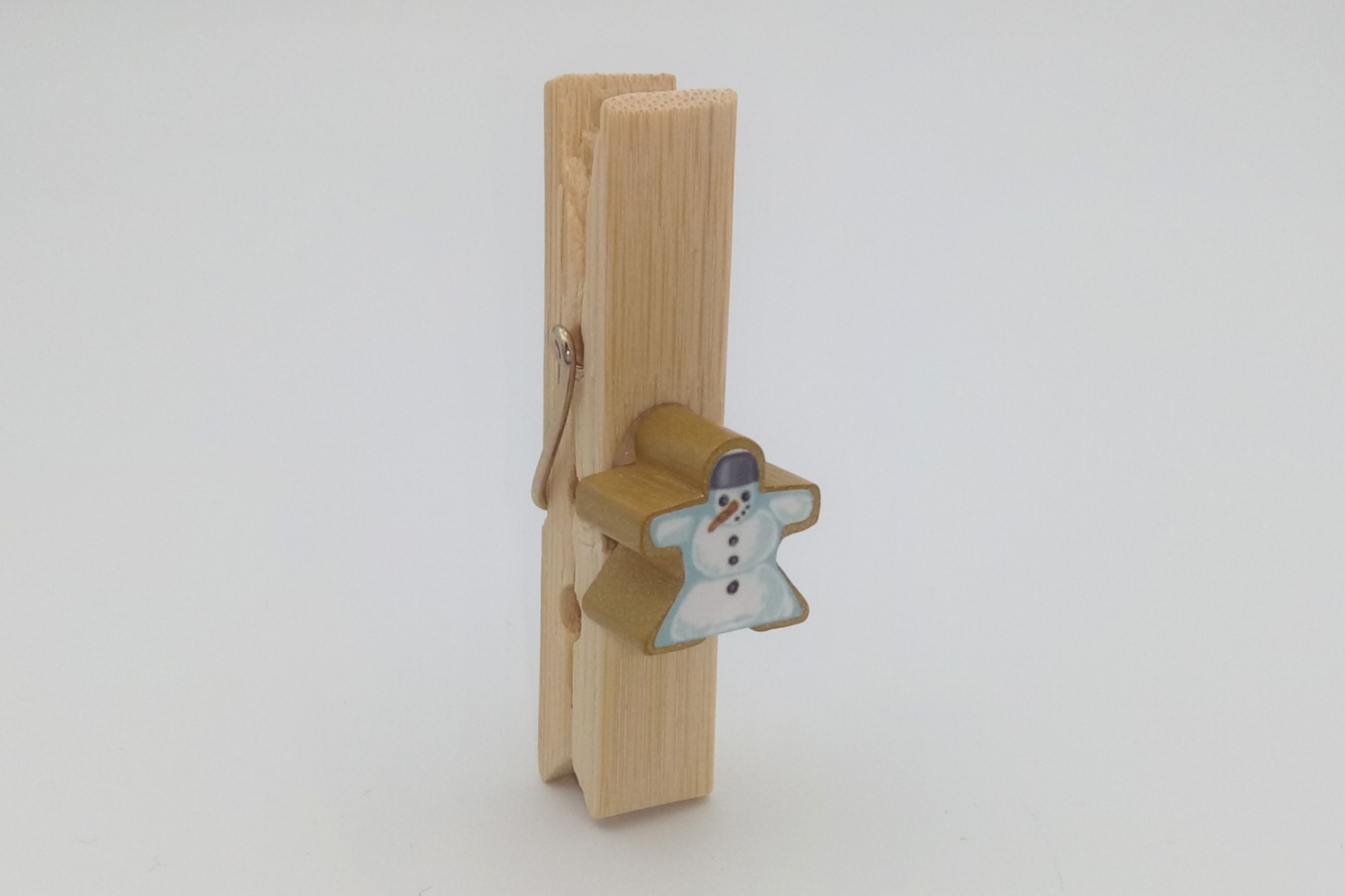 present clothespin - Christmas