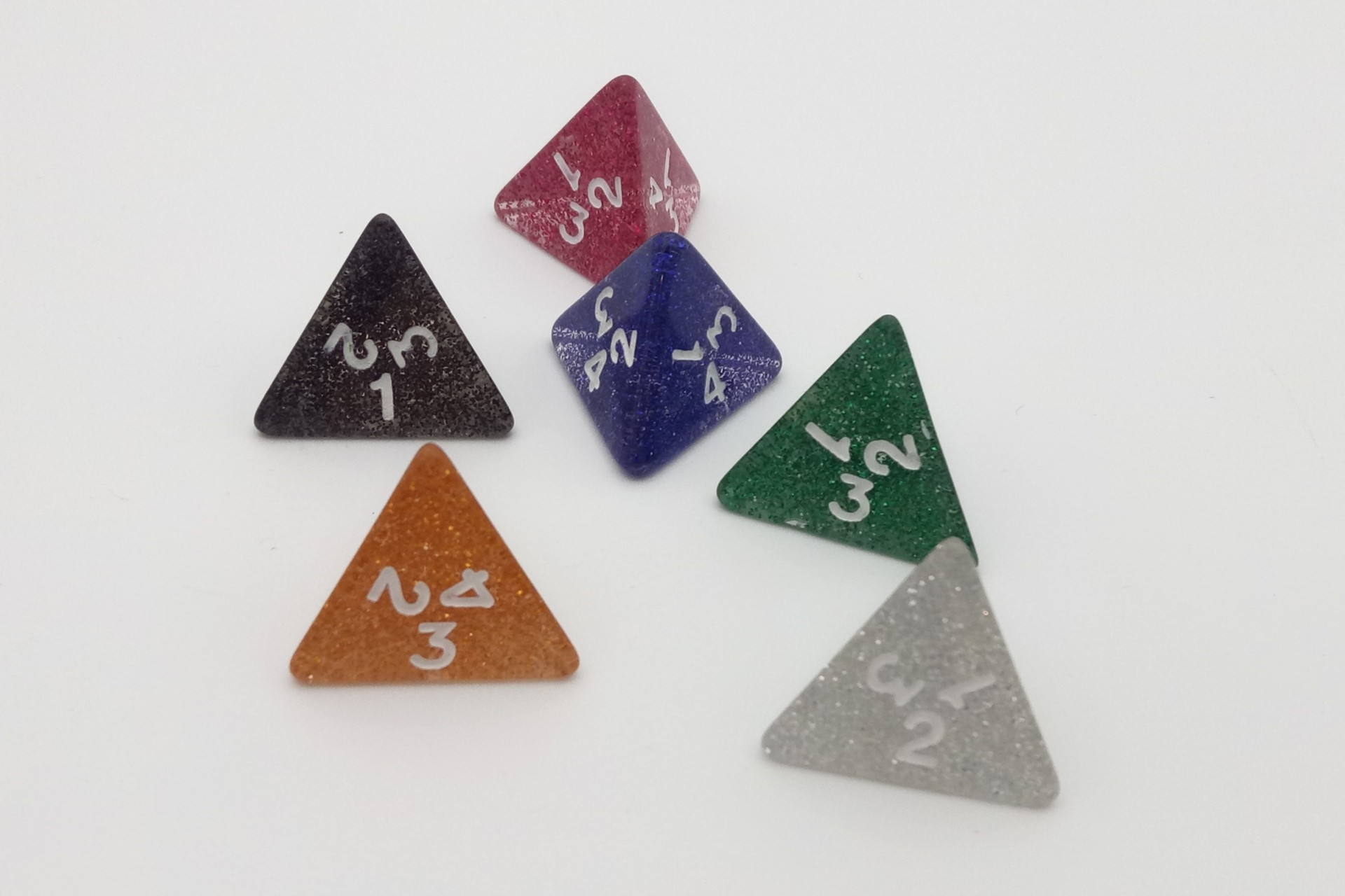 4-sided dice glitter