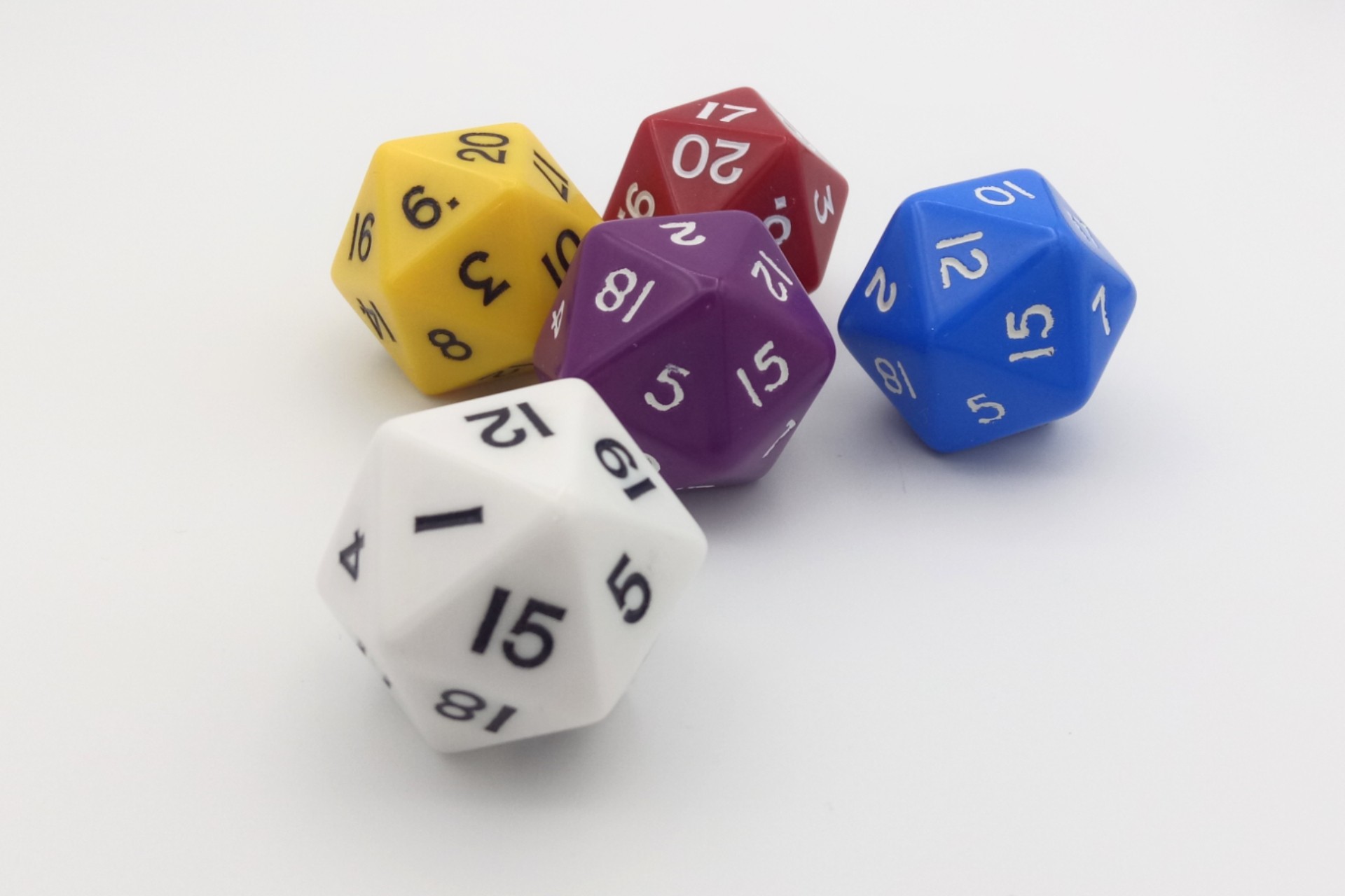 20-sided dice 35mm