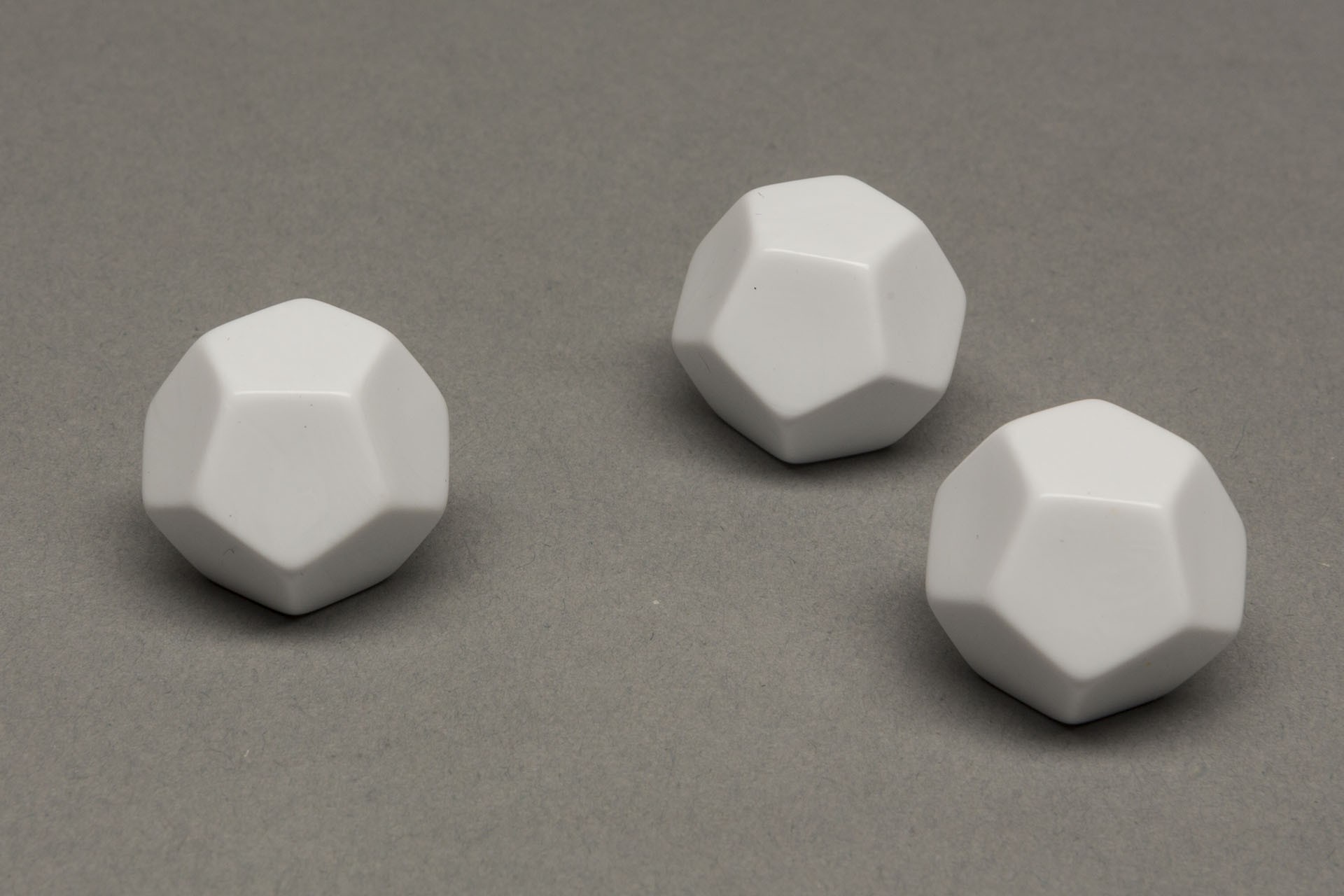 12-sided blank dice small