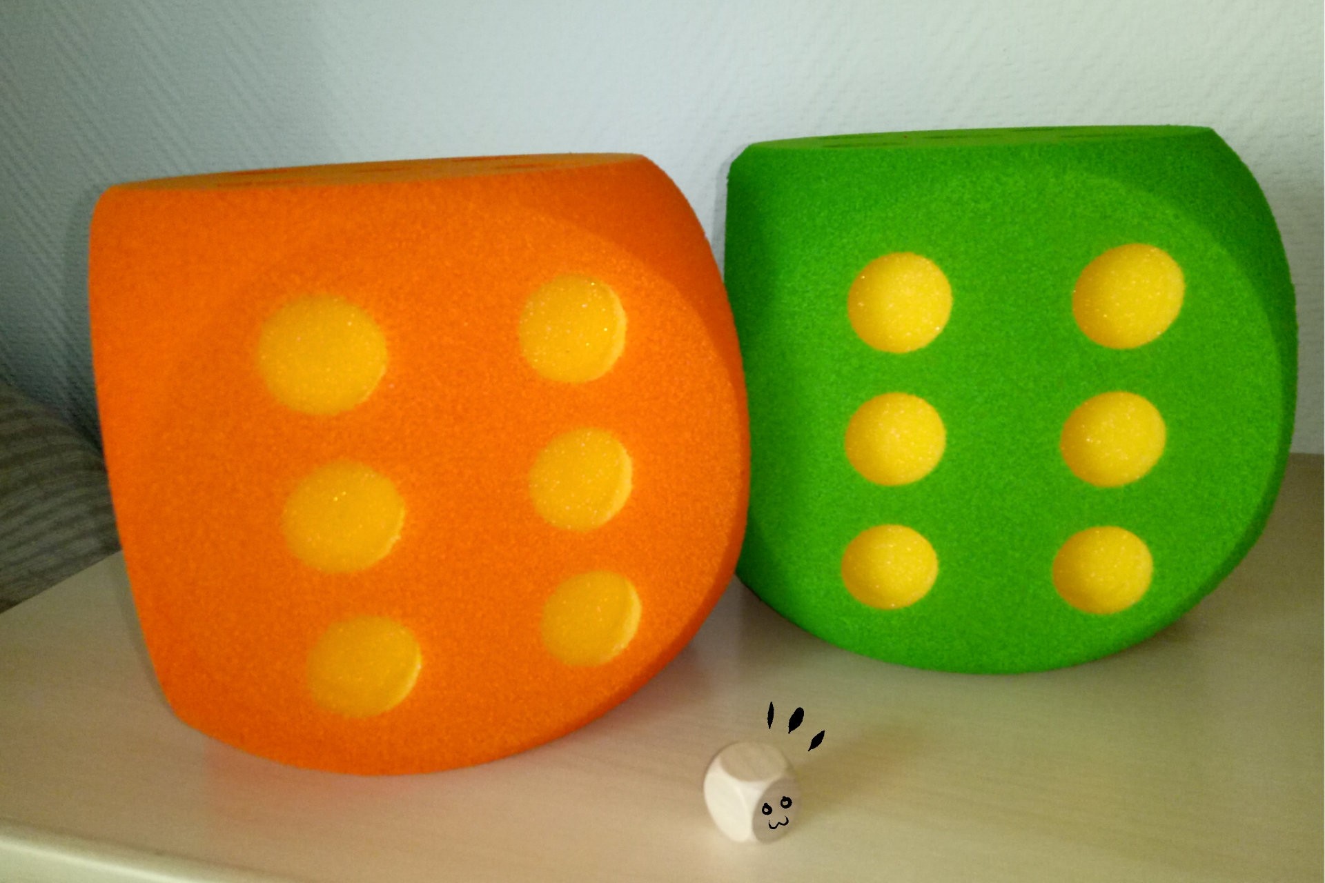Foam dice 16 cm