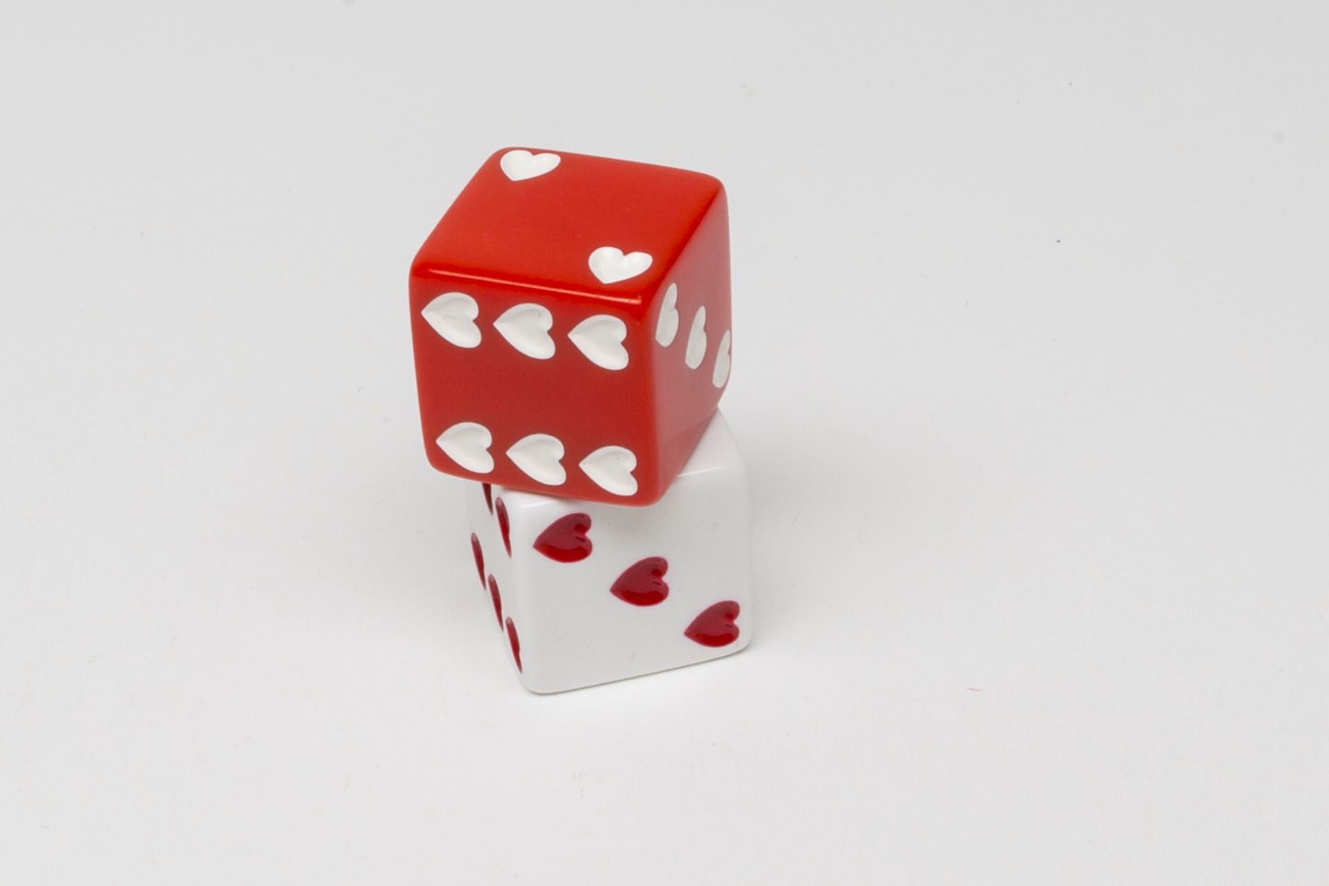 Set sweetheart dice
