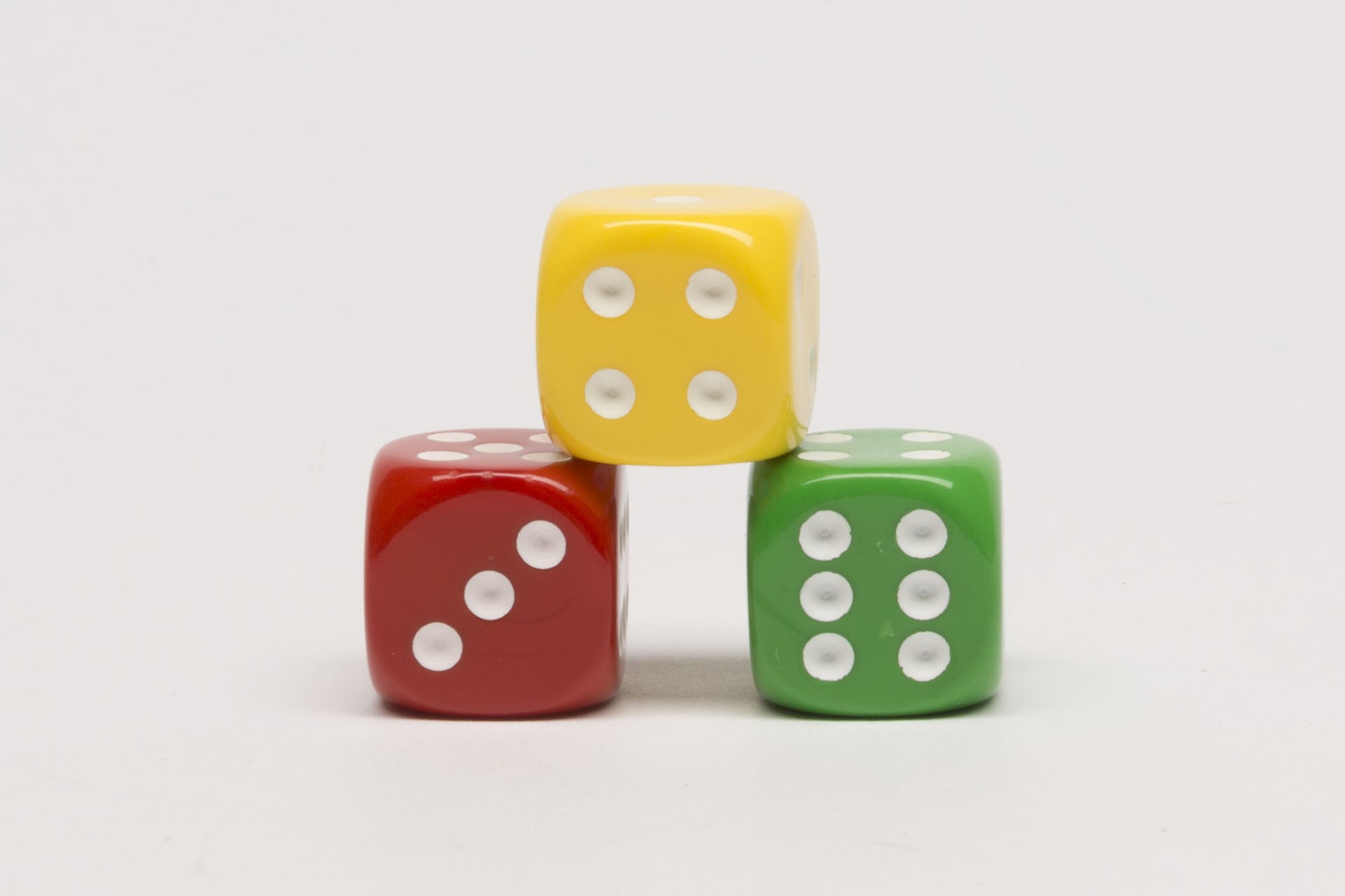 Plastic dice rounded 18 mm